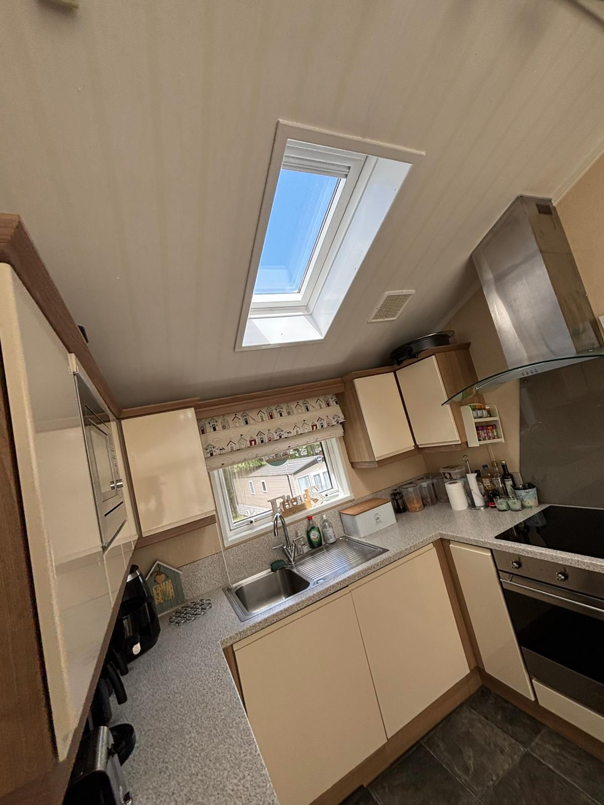 WORDT VERWACHT - Atlas Jasmine Lodge Super - 12.80 x 3.85 - 2 slaapkamers
