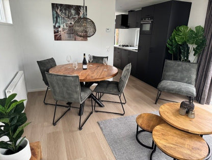 Wartungsfreies Chalet/Pflegeheim 12,00 x 4,00 Meter – 2 Schlafzimmer.